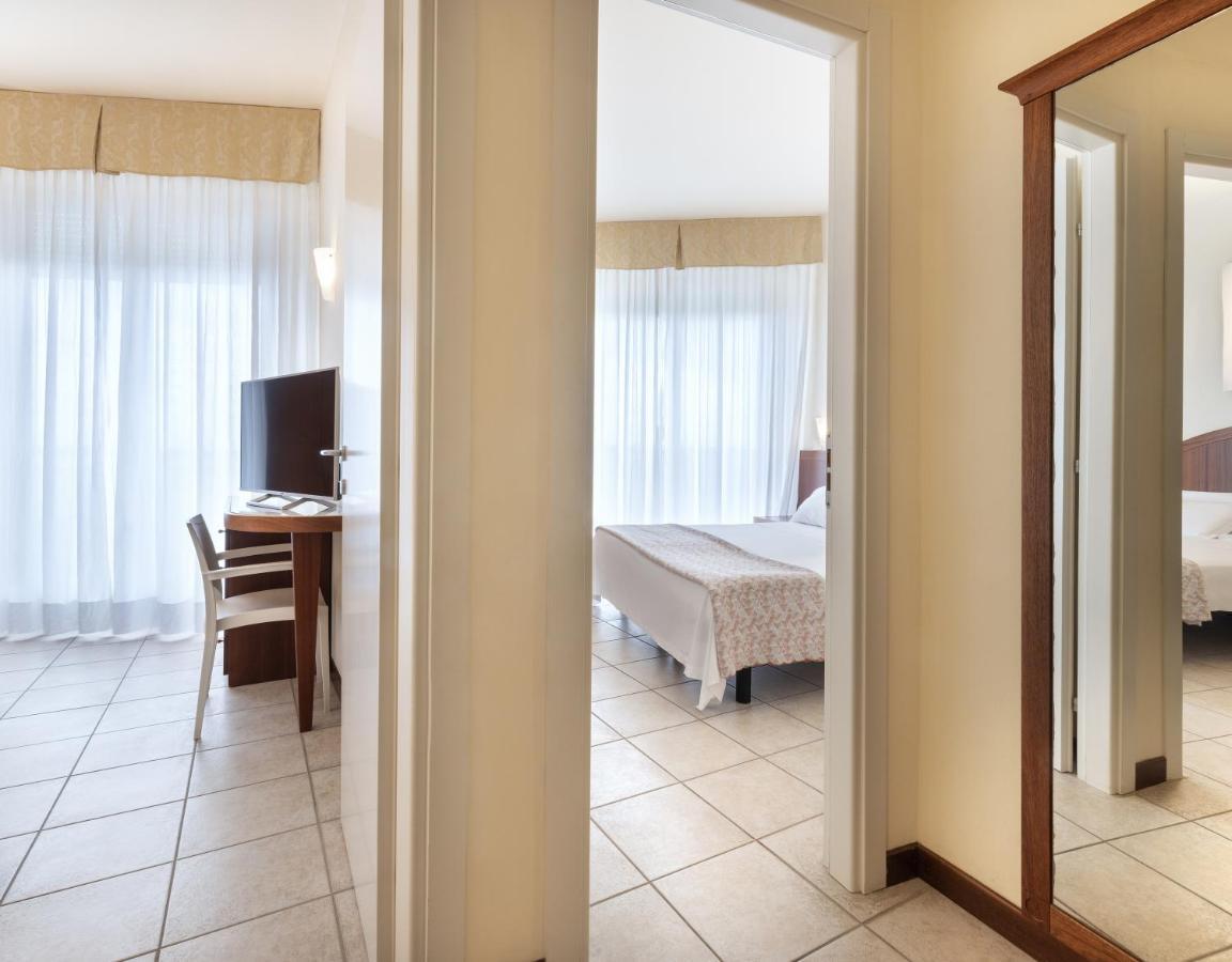 Hotel Bellevue Beach - Sul Mare Milano Marittima Exterior photo