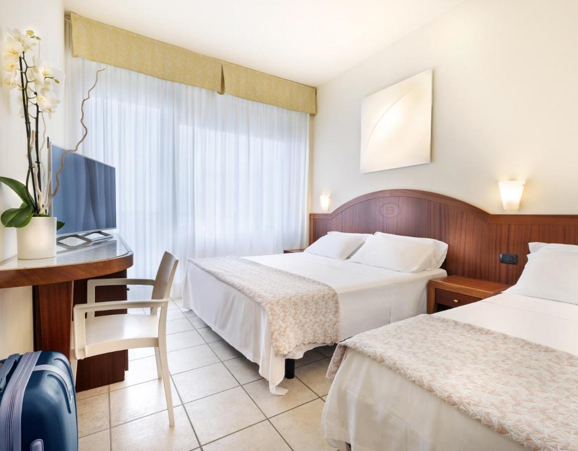 Hotel Bellevue Beach - Sul Mare Milano Marittima Exterior photo